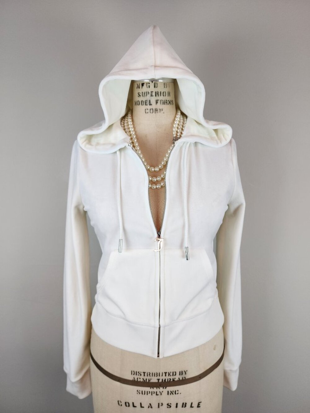 Juicy Couture Y2K Velour Zip Hoodie Cream Silver Rhinestone Logo Glam * Small